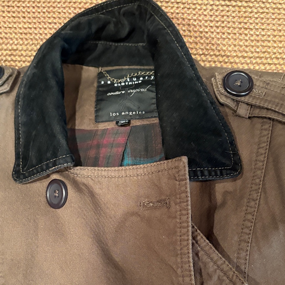 Sanctuary Brown Trench style 3/4 length 
Perfect for fall weather